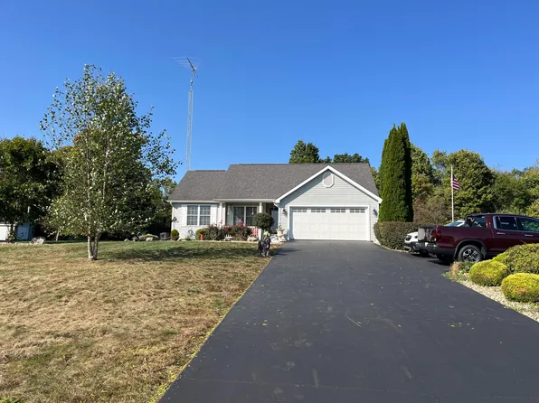 7993 Lancaster Ln, East Leroy, MI 49051