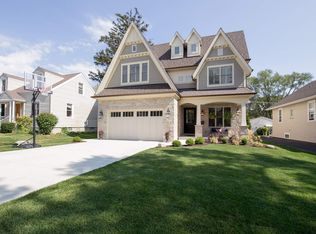 245 N Elm Ave, Elmhurst, IL