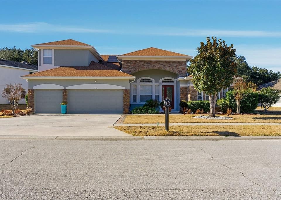 1st image of 1734 Palmerston Cir