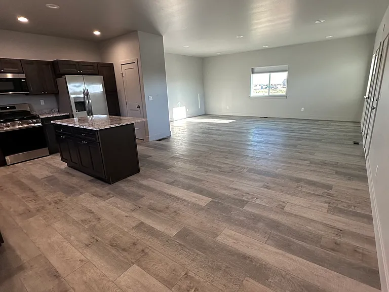 482 Cherry St — Photo 4