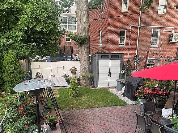5th image of 1777 Tenbroeck Ave