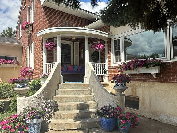 5th image of 4509 1st Ave W