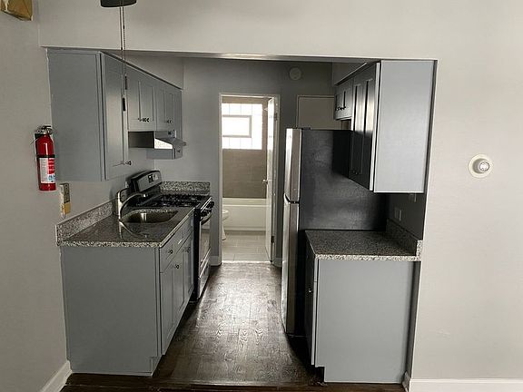 3rd image of 8700 S Troy Ave APT 1A