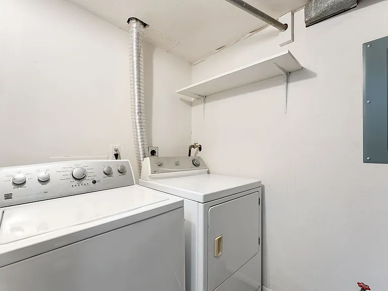 3207 Schuetzen Ln — Photo 11