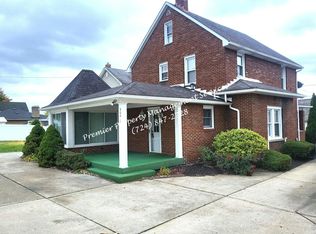 300 Wampum Ave APT 1, Ellwood City, PA 16117