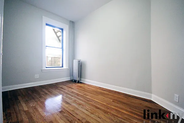 Rented by Link NY Realty | media 39