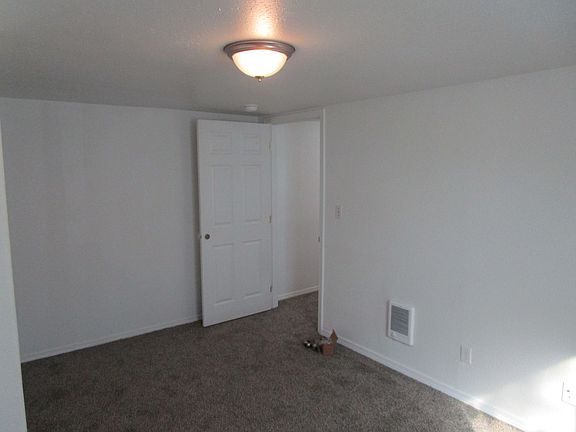 5th image of 563 NE 2nd St