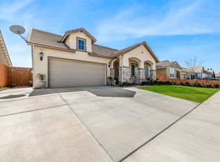 4417 W Robin Ave, Visalia, CA 93291