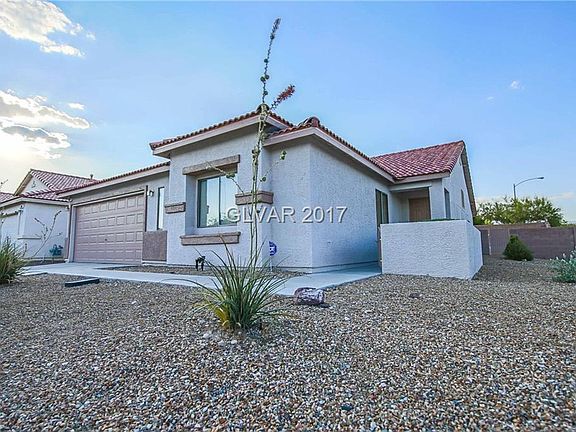 3rd image of 340 Cactus Sands Ave