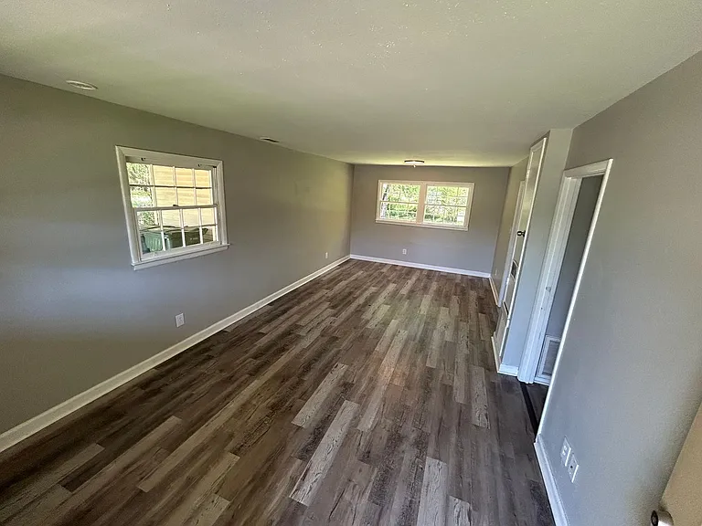2207 Norwood Dr NW — Photo 2
