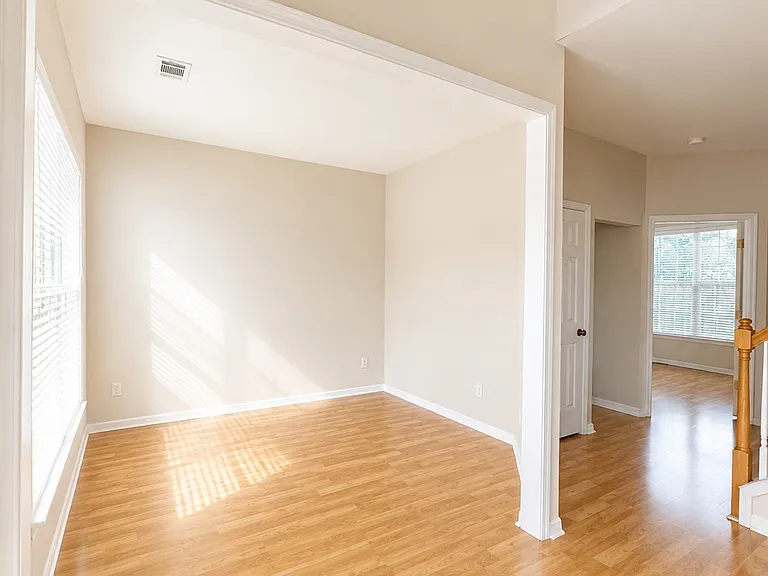 8330 Grenadier Trl — Photo 6