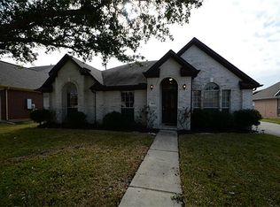 11018 Mesquite Dr, La Porte, TX 77571