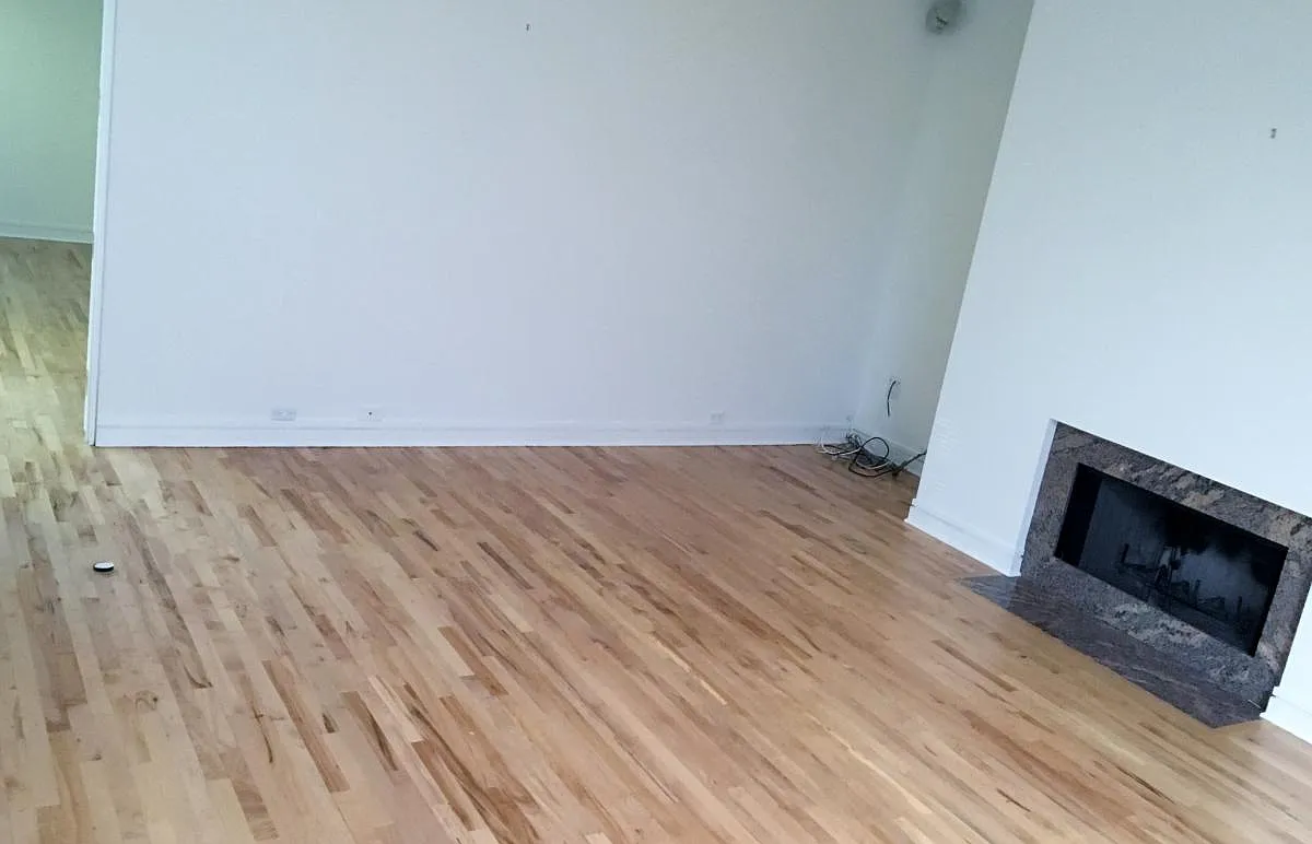 3 bed, 2.5 bath, 2800 sqft, $5,000 — Photo 1