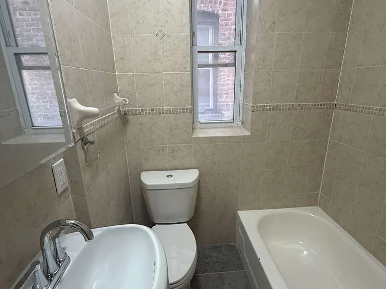 5111-5113 Palisade Ave #19 — Photo 9