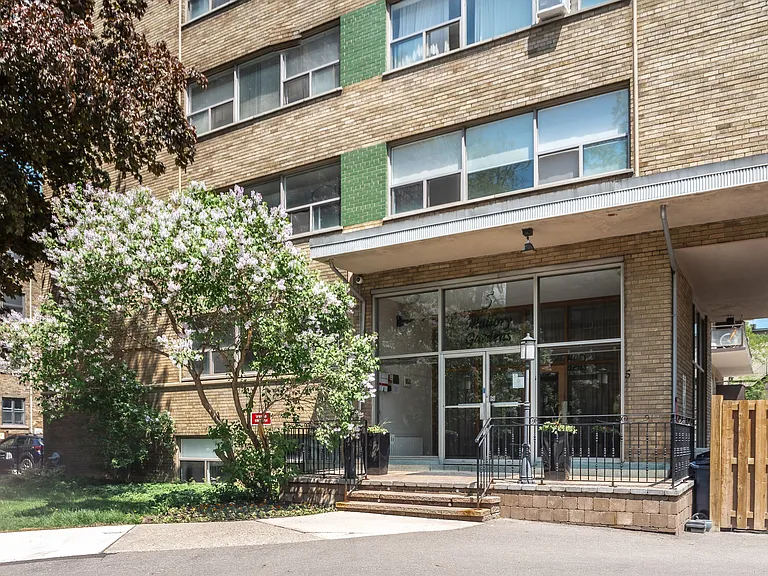 5 Mallory Gdns — Photo 10