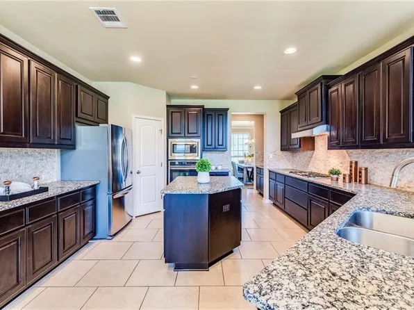 2100 Long Bow Dr, Leander, TX 78641