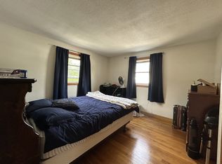 777 Lagrange St APT 4, Boston, MA 02132