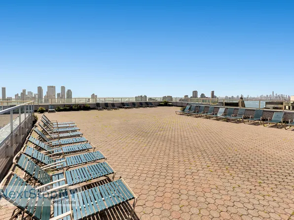 400 East 56th Street image 20 of 21