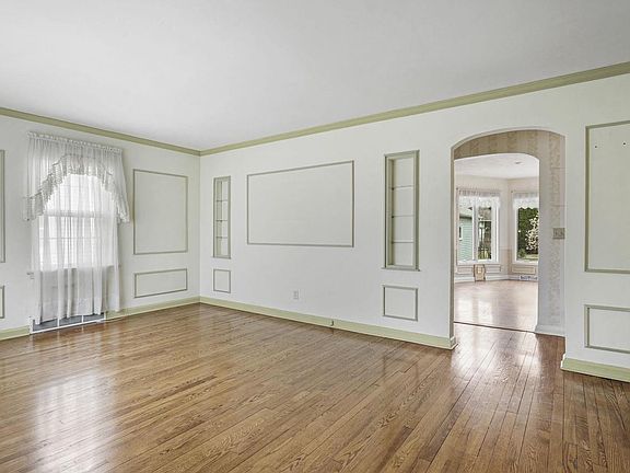 3rd image of 4902 Rothman Place