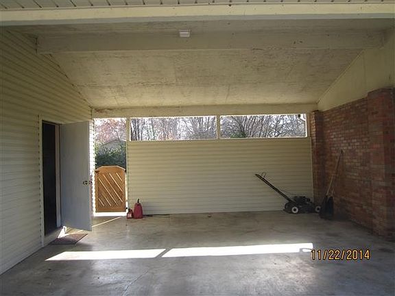 3rd image of 14 Gino Dr