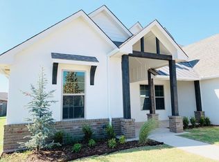 309 Prospector Cir, Yukon, OK 73099