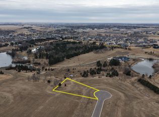6 Sumac Cir, Sioux Falls, SD 57110