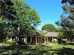 1st image of 506 Crestview Dr