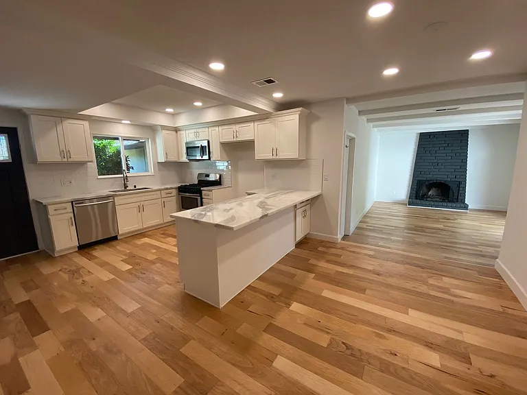 8587 La Riviera Dr — Photo 8
