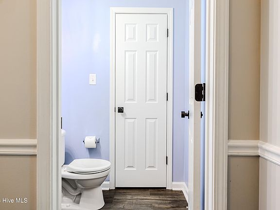 5th image of 104 Wells Drive