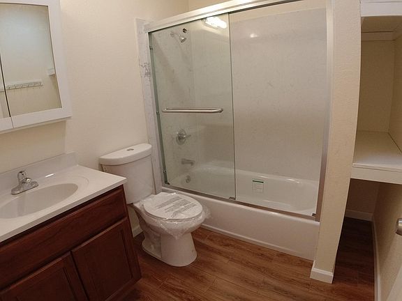 2nd image of 2323 W Avenue 136th
