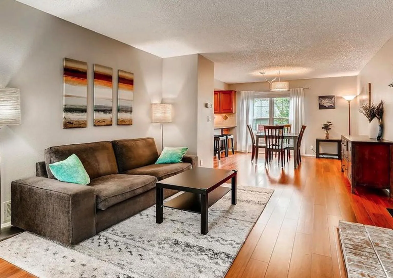 3 bed, 1944 sqft, $4,500 — Photo 4