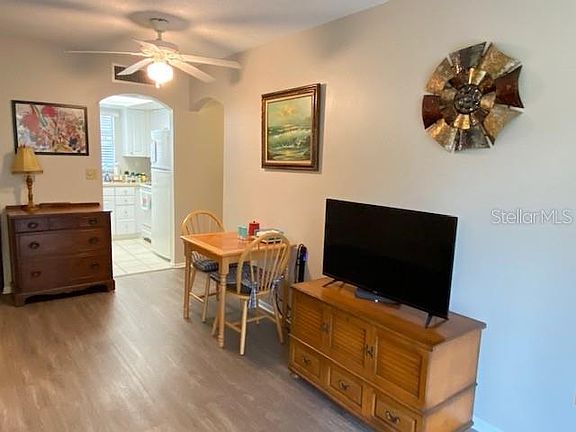 4th image of 2875 Swifton Dr APT 57
