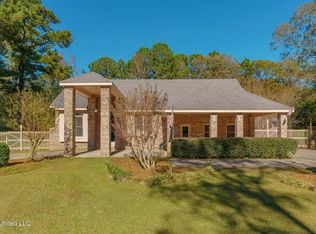 18 Woodchuck Dr, Hattiesburg, MS 39402