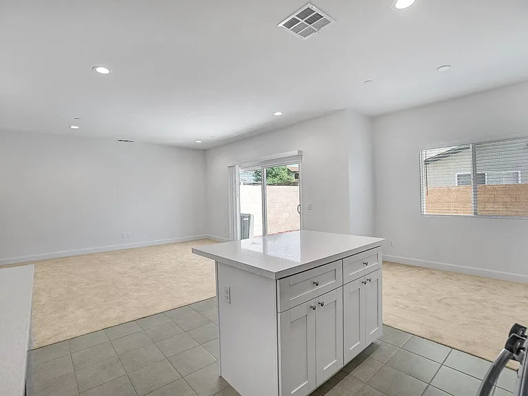 15395 Lotus Cir — Photo 14