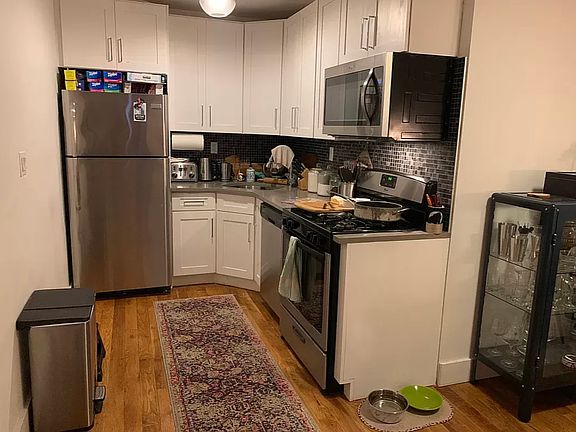 2nd image of 10 W 122nd St #1F
