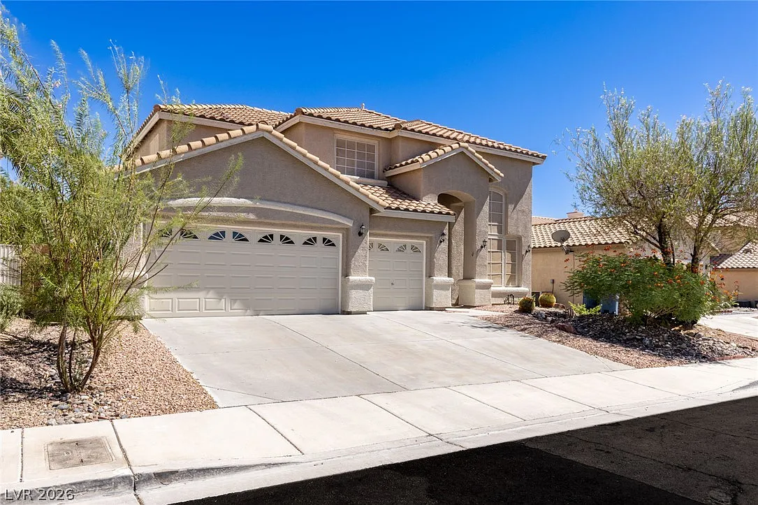 4 bed, 3.5 bath, 2926 sqft, $3,500 — Photo 2