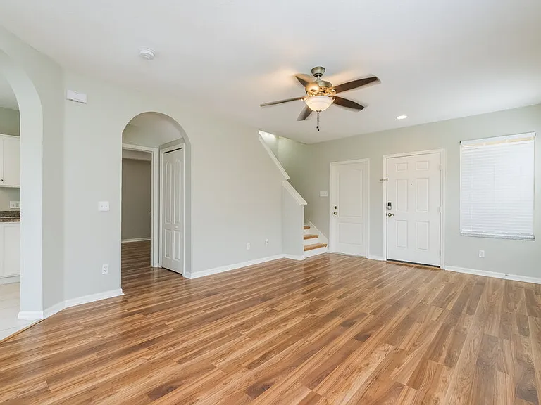 10621 Navigation Dr — Photo 4