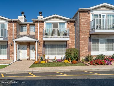14 Saturn Ln, Staten Island, NY, 10314