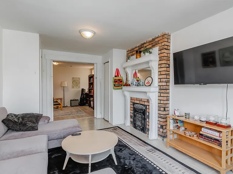 9 Concord St #2 — Photo 7