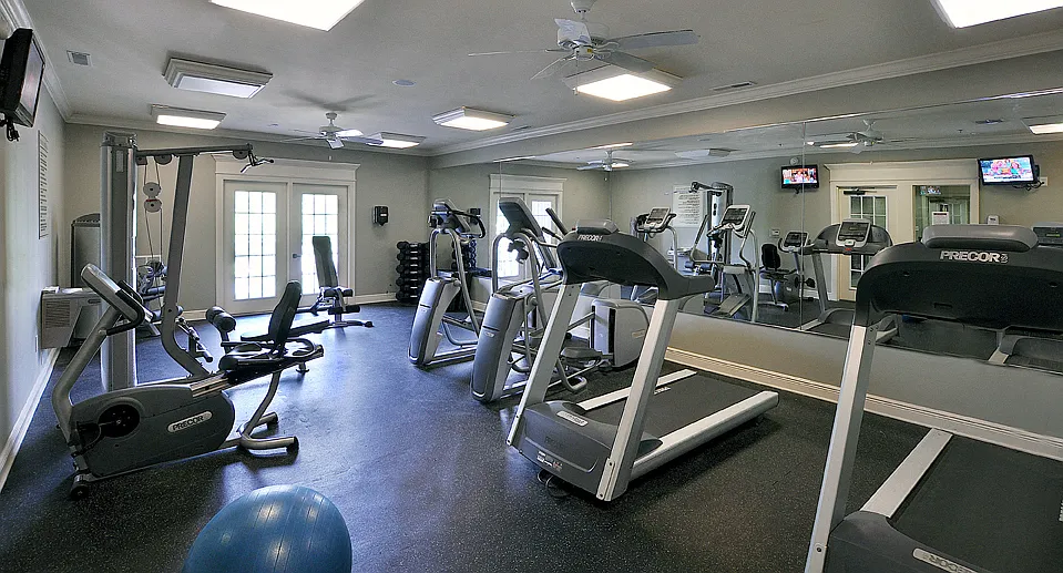 The Pointe at River Glen — Photo 4
