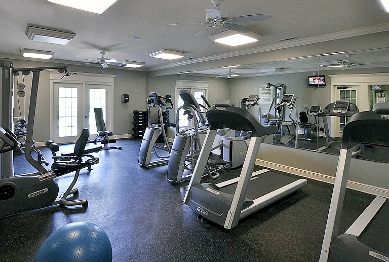The Pointe at River Glen — Photo 4