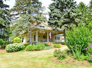 42W290 Empire Rd, St Charles, IL 60175