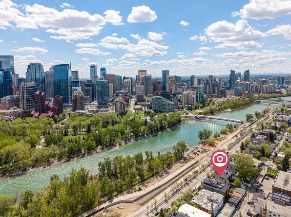 726 S Memorial Dr NW, Calgary, AB T2N 3C7