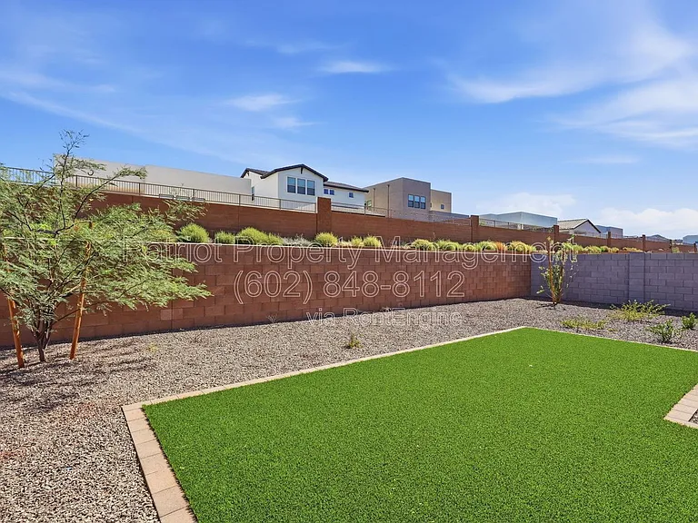 7404 W Buckhorn Trl — Photo 42