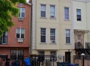 132 Cornelia St, Brooklyn, NY 11221