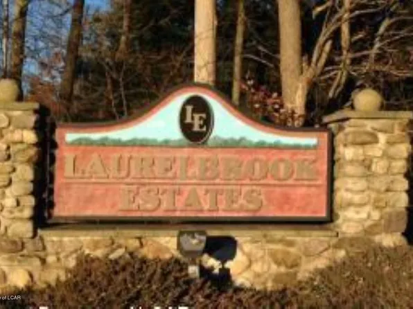 Laurelbrook Dr, Wilkes Barre, PA 18702
