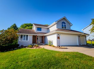 2106 Timberline Ln, Altoona, IA 50009
