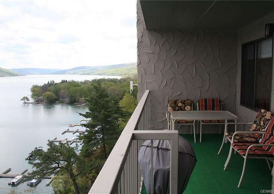 1st image of 106 Cliffside Dr