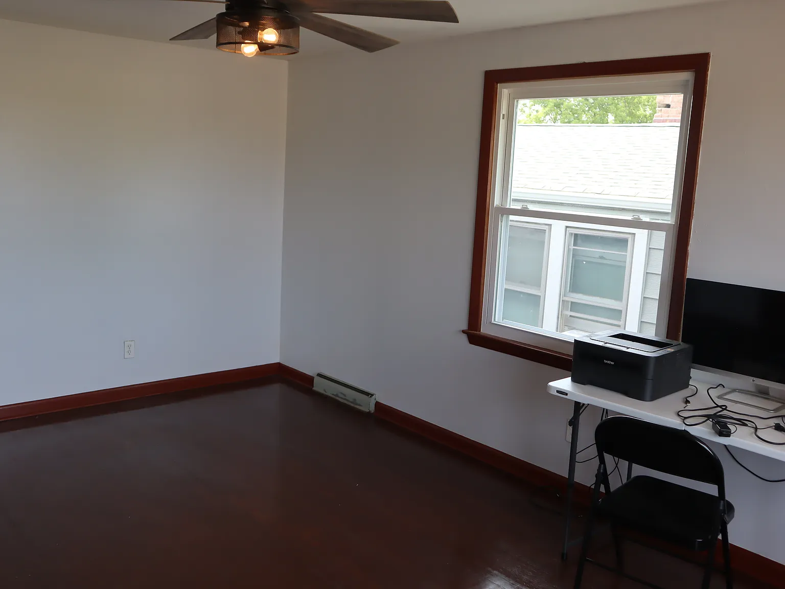 3 bed, 914 sqft, $1,295 — Photo 3