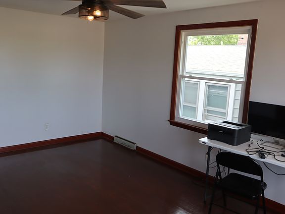 3rd image of 307 S 74th St #2